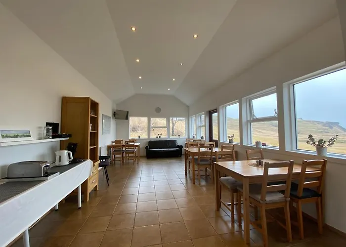 Dalshoefdi Guesthouse